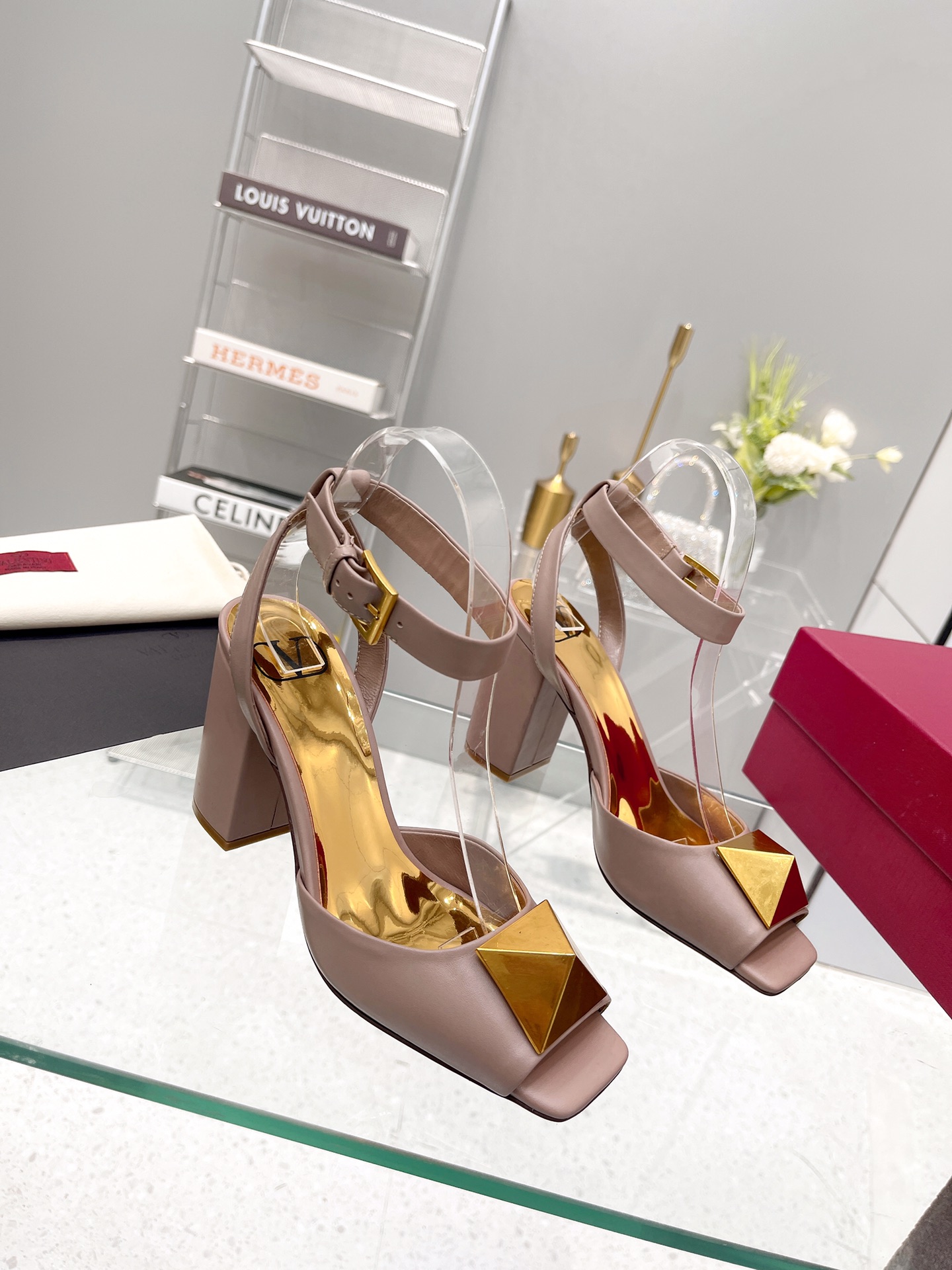 Valentino Garavani One Stud Sandal With Maxi Stud Embellishment Light Pink For Women XW0S0EI6CYII16 - Soul Replicas