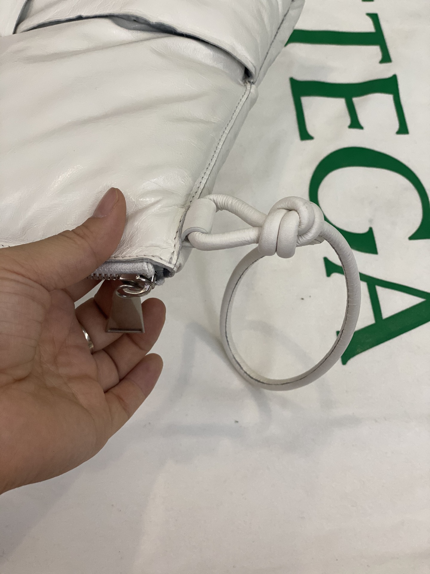 Bottega Veneta Clutch White. For Women. Women-s Bags 11in/28cm - Soul Replicas