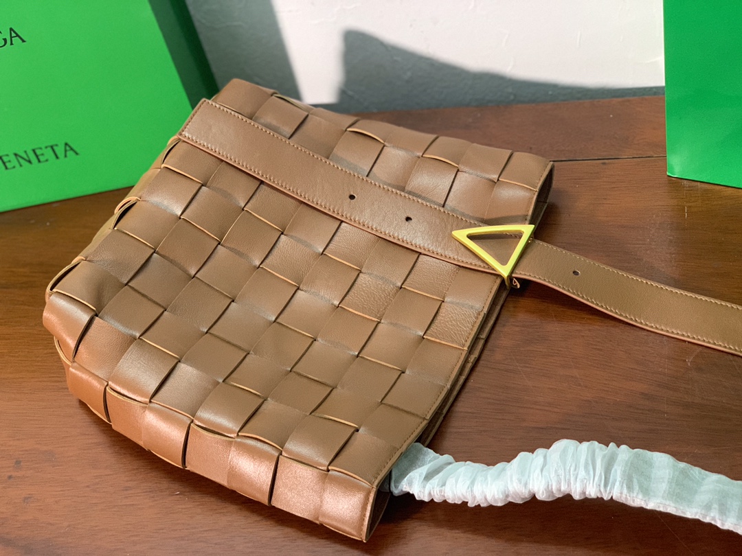 Bottega Veneta Shoulder Bag Nappa Brown. For Women. Women's Bags 12.9in/33cm - Soul Replicas