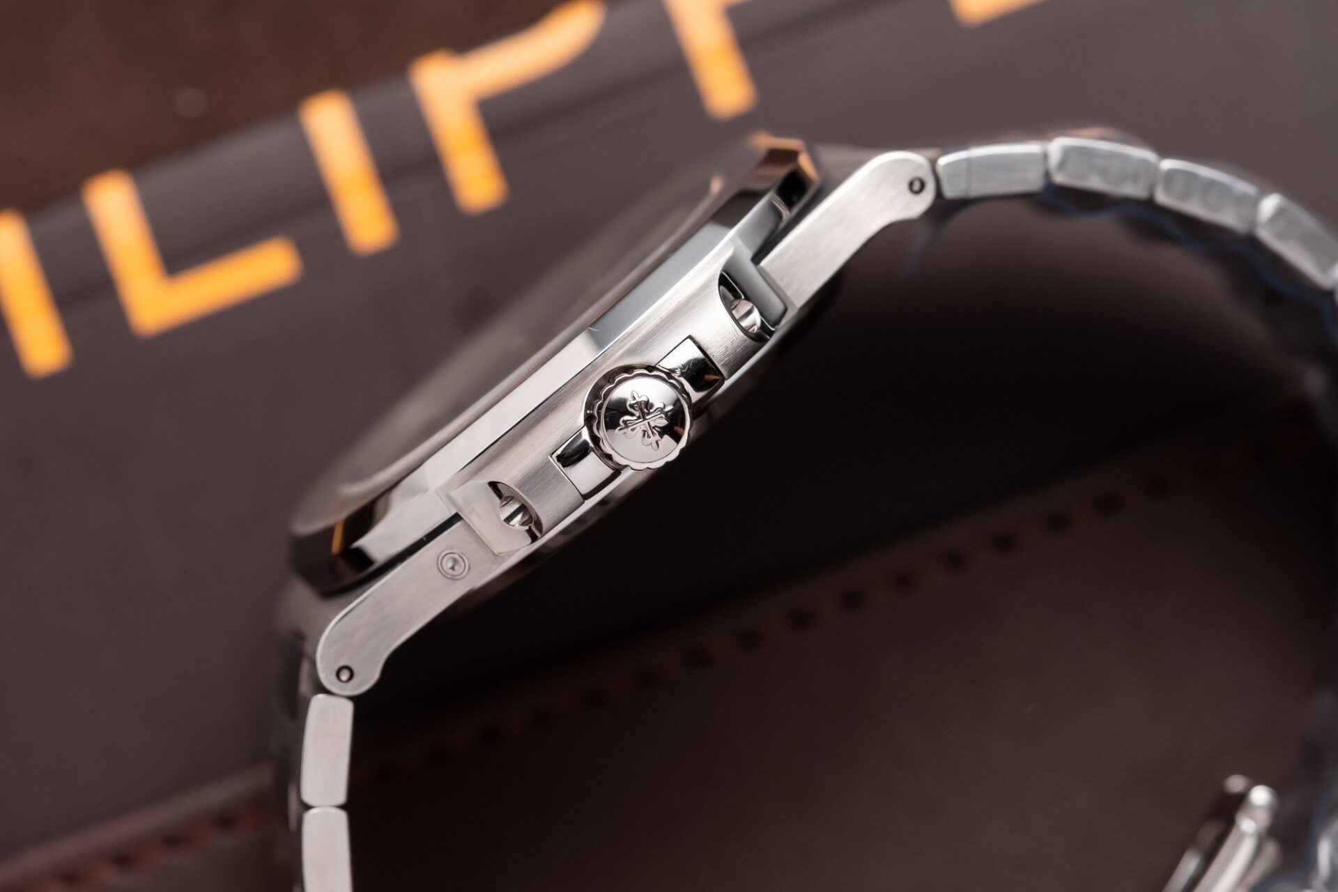 Patek Philippe Nautilus 5712 Replica 1:1 Watch Gray Dial PPF V2 40mm - Soul Replicas