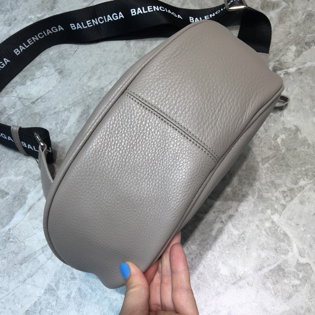 Balenciaga Sling Bag In Light Brown. For Women. Women-s Bags 9.1in/23cm - Soul Replicas