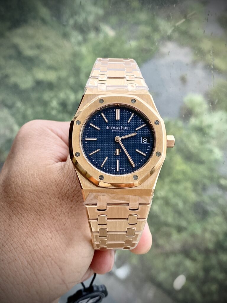 Audemars Piguet Replica Watch Royal Oak 15202OR Jumbo Blue Dial ZF Factory 39mm - Soul Replicas