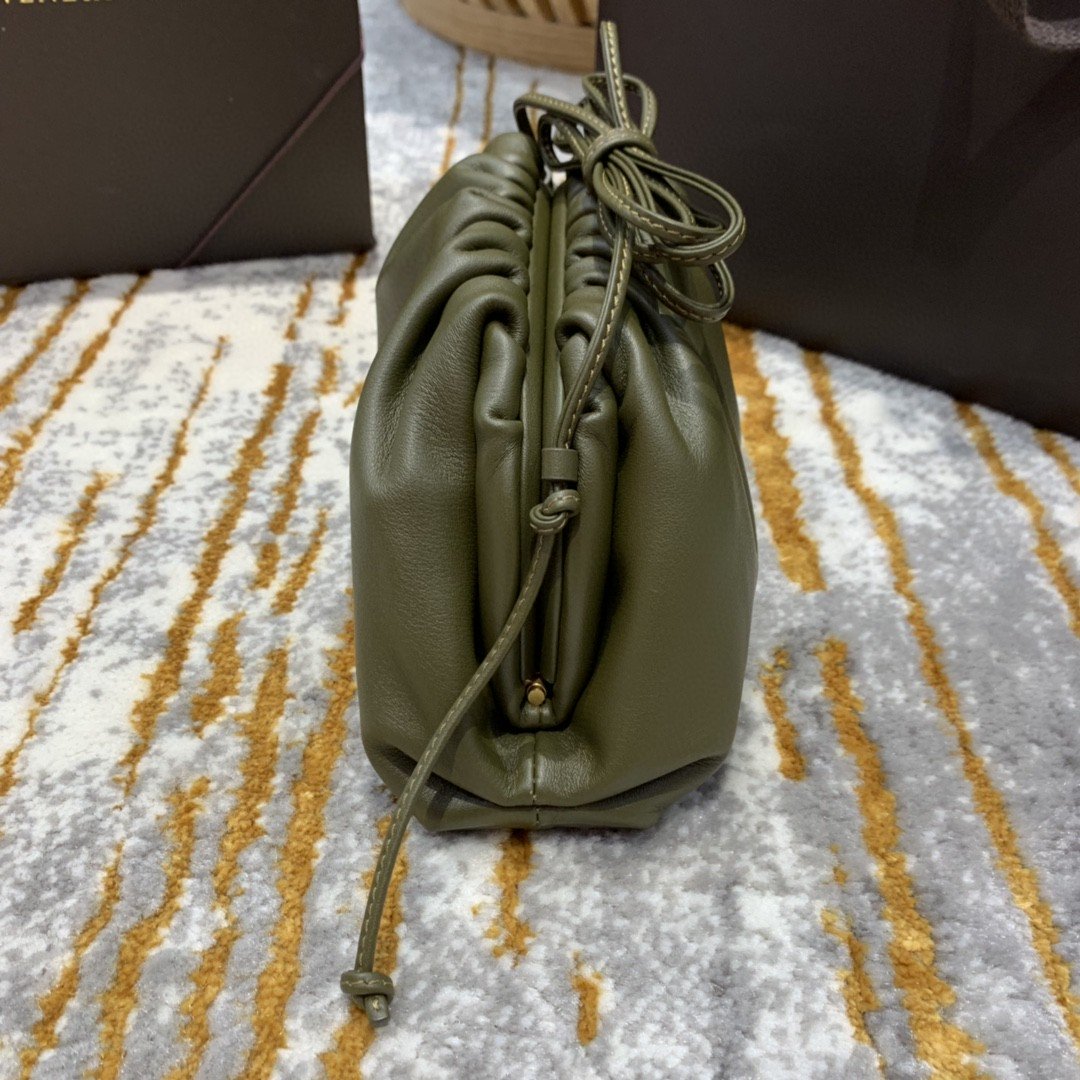 Bottega Veneta Mini Pouch For Women 8.6in/22cm - Soul Replicas