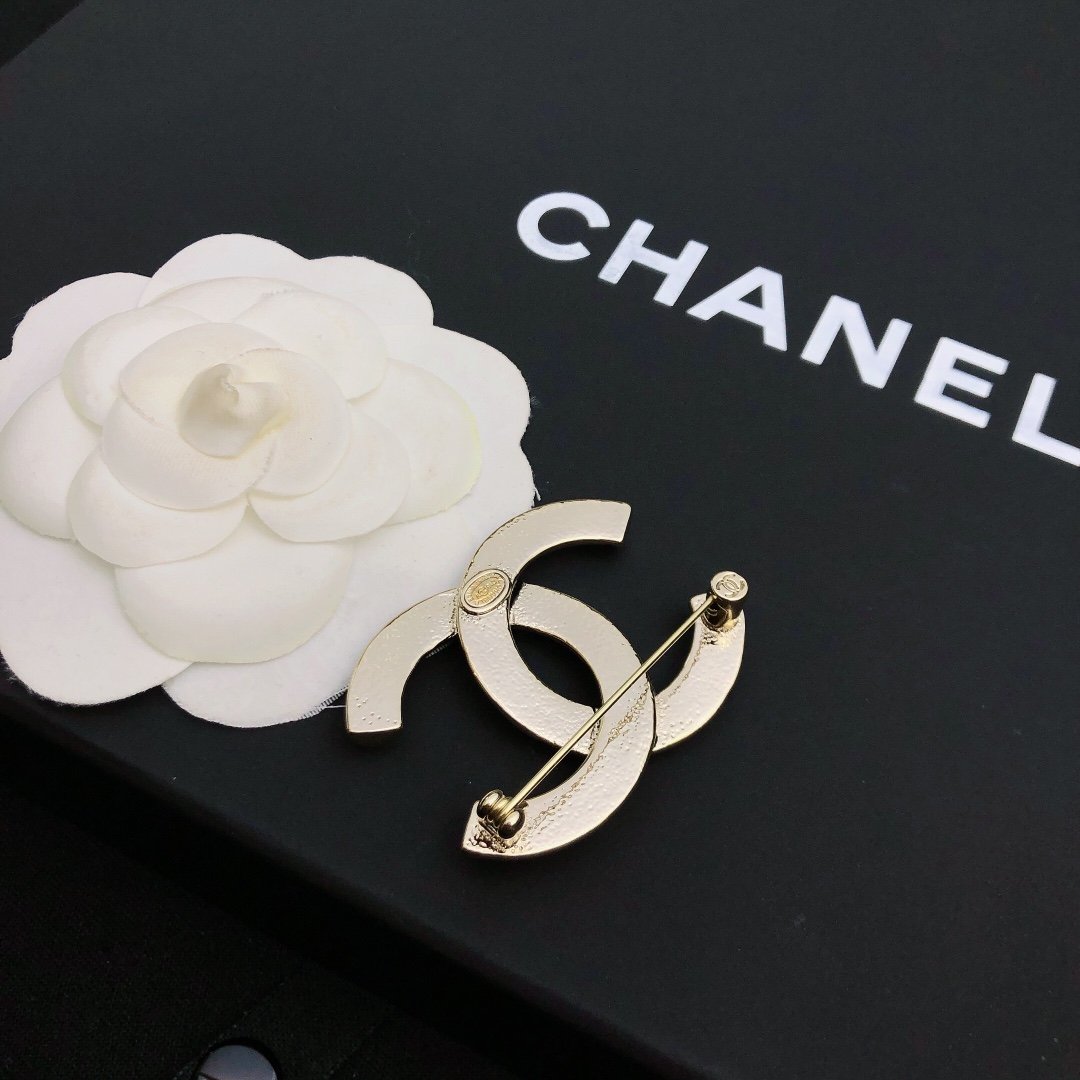 Chanel Brooch - Soul Replicas