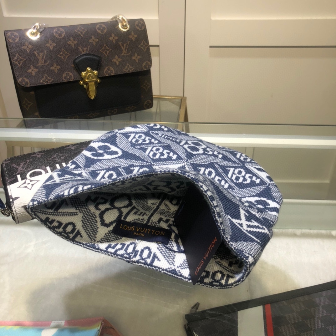 Louis Vuitton Beanie In Blue LV Headwear - Soul Replicas