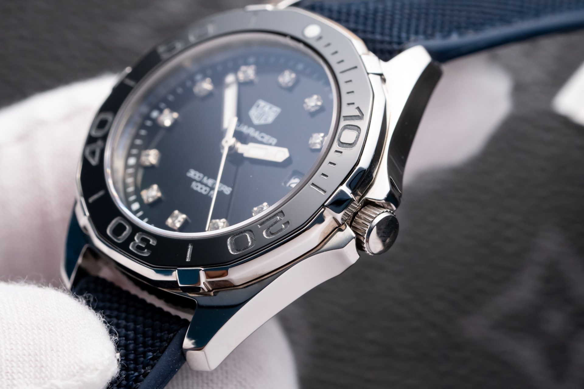 Tag Heuer Aquaracer Replica Watch Mother Of Pearl Dial Leather Strap 35mm - Soul Replicas