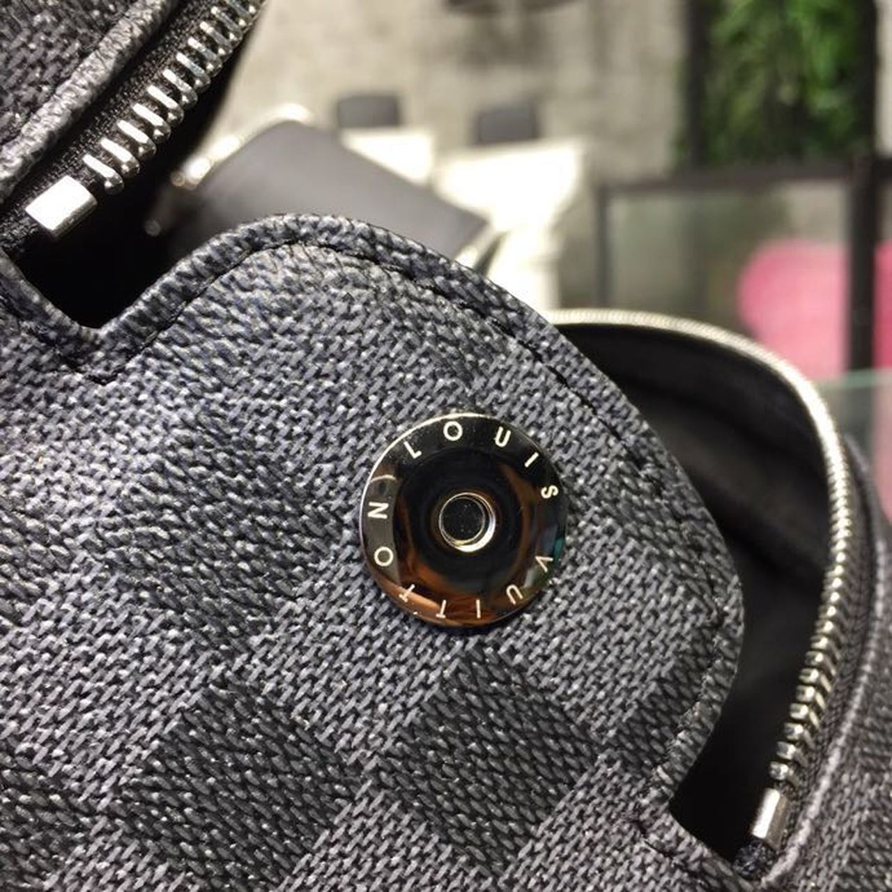 Louis Vuitton King Size Toiletry Damier Graphite Canvas For Women. Women-s Bags. Travel Bags 11in/28cm LV - Soul Replicas