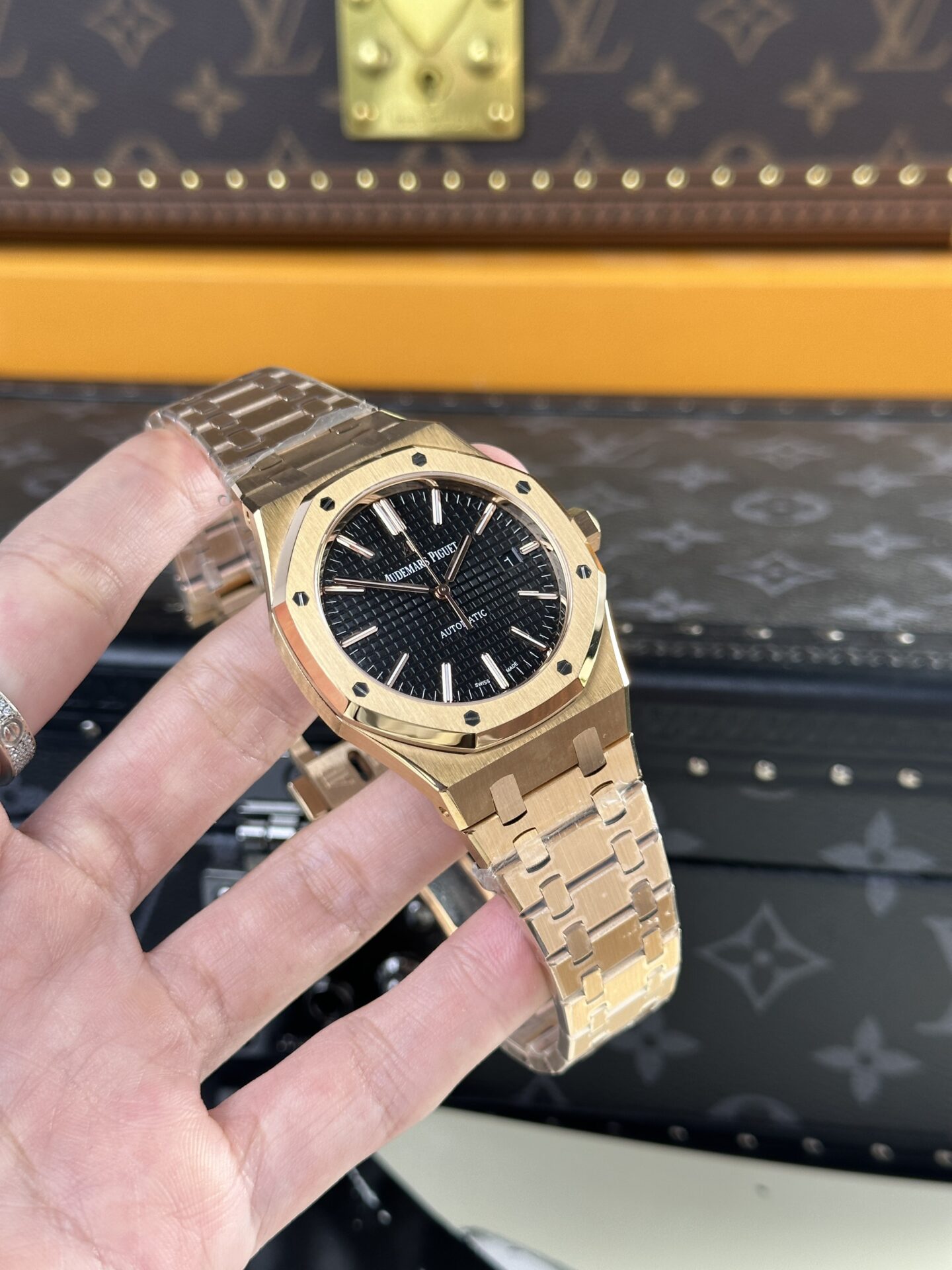 Audemars Piguet Replica Watch Royal Oak 15400OR Black Dial 41mm - Soul Replicas