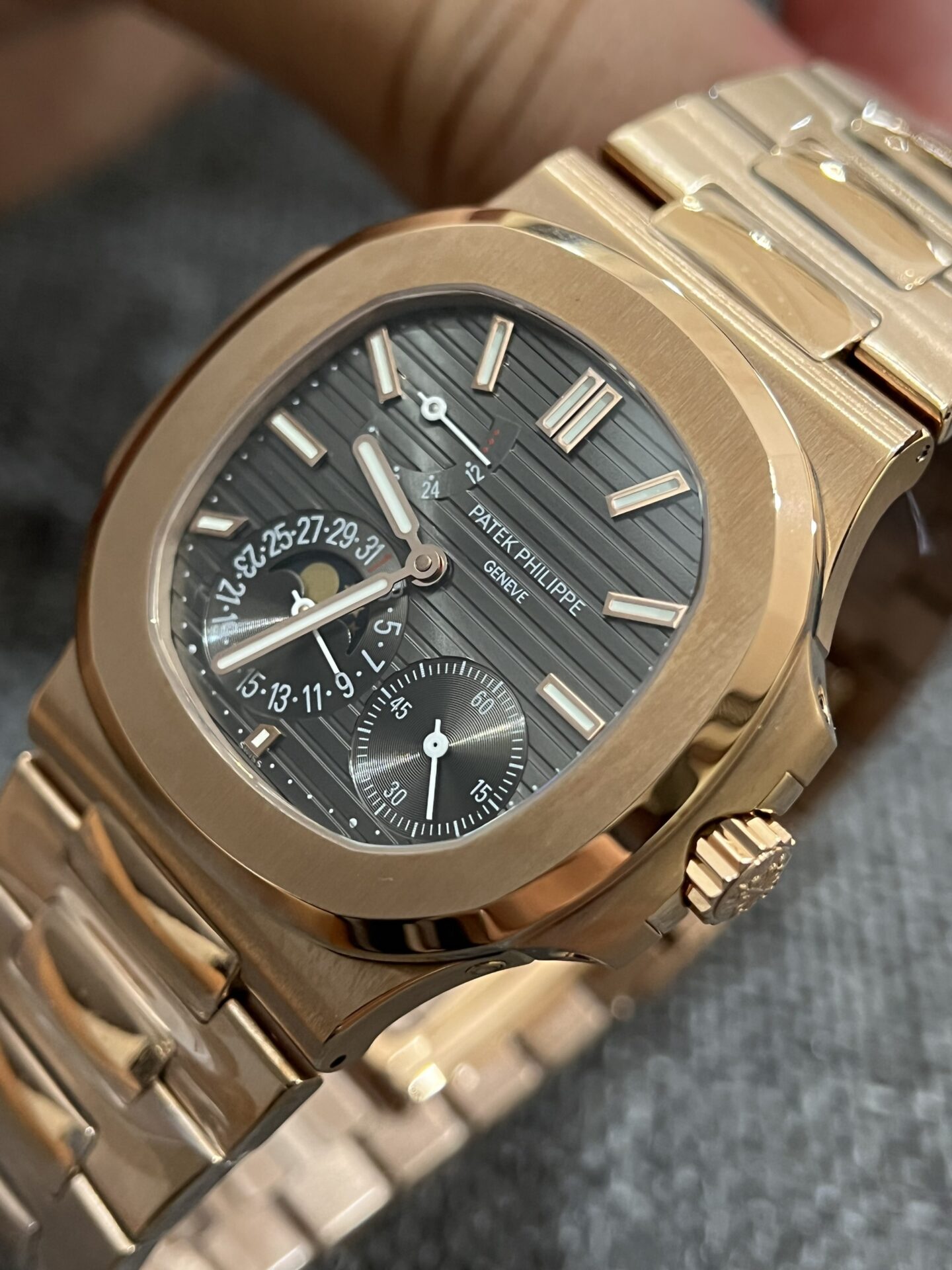 Patek Philippe Replica Watch Nautilus 5712R Gray Dial GR Factory 40mm - Soul Replicas