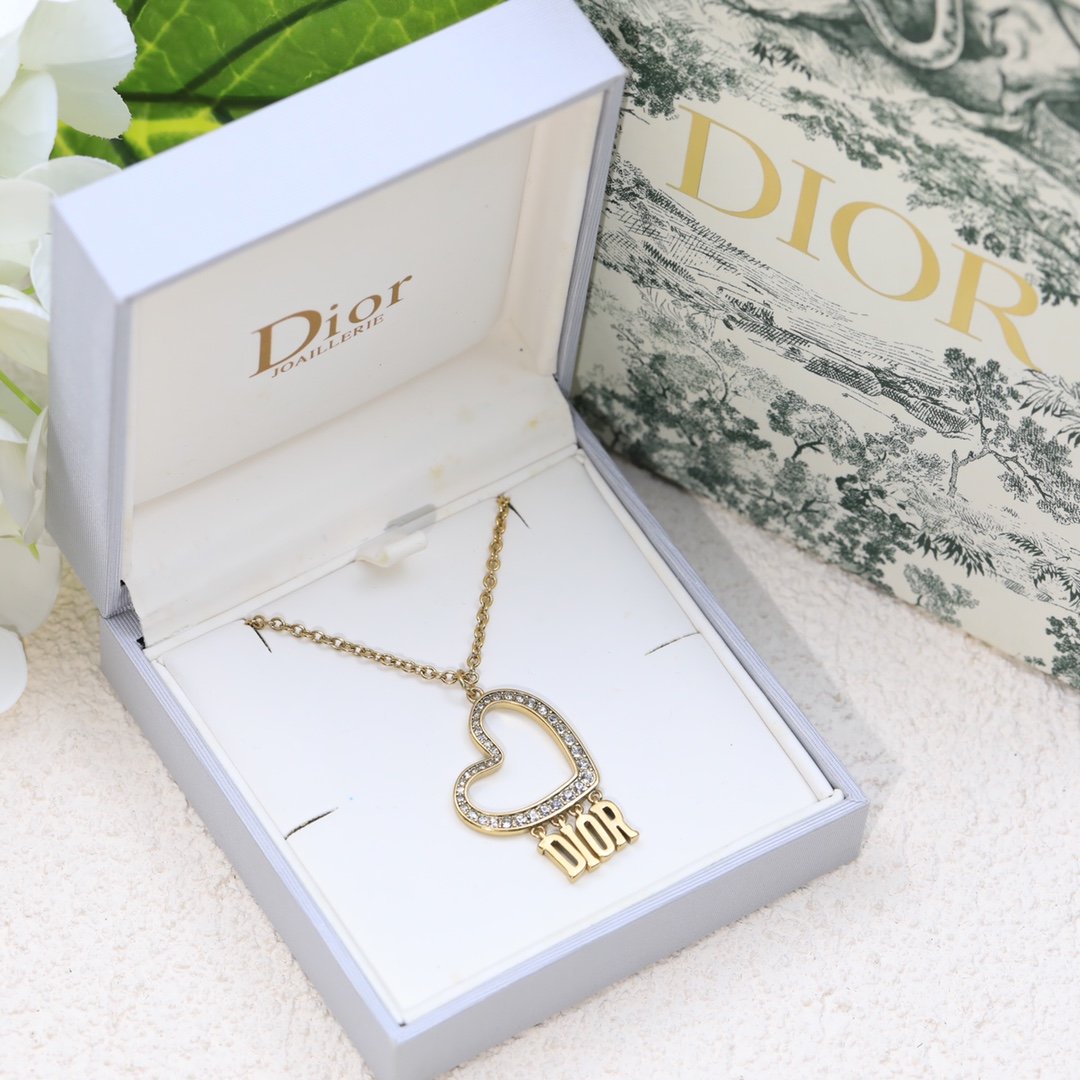 Dior Necklace - Soul Replicas