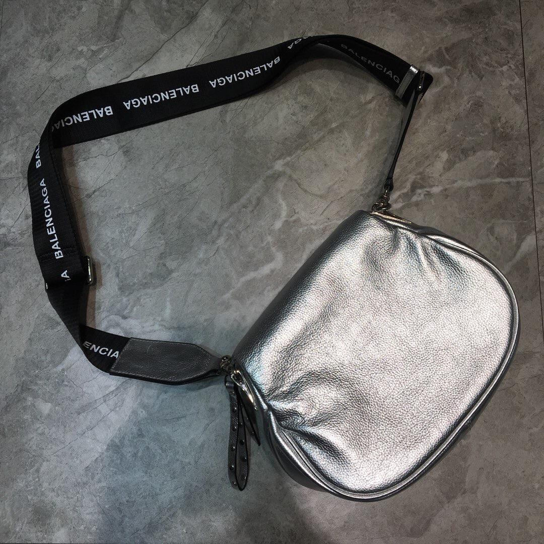 Balenciaga Sling Bag In Sliver. For Women. Women-s Bags 9.1in/23cm - Soul Replicas