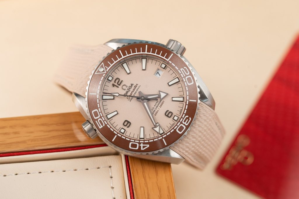 Omega Best Replica Watches Planet Ocean 600M Dial Light Pink VS Factory 43.5mm - Soul Replicas