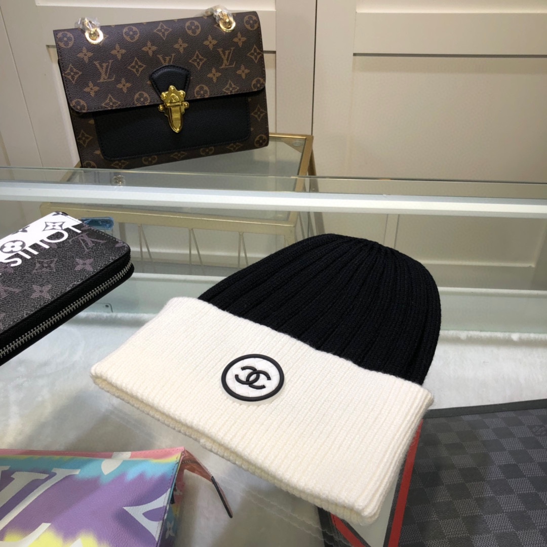 Chanel Beanie In Black & White - Soul Replicas