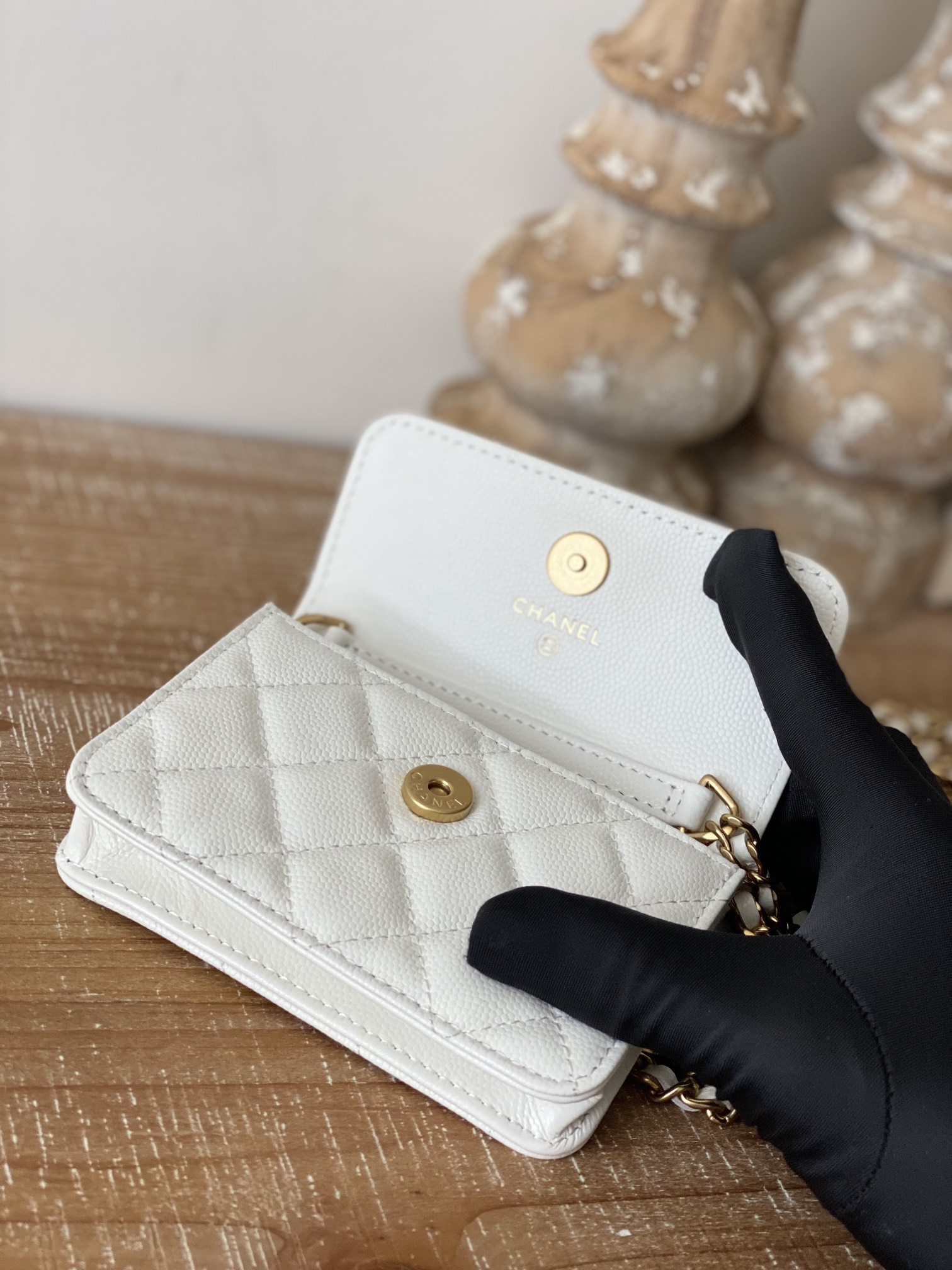Chanel Clutch With Chain White For Women. Women-s Bags 4.8in/12.3cm - Soul Replicas