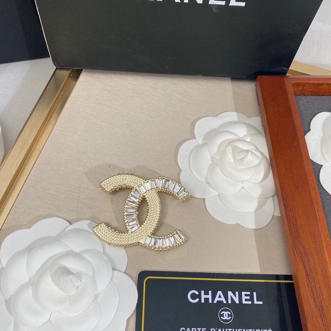 Chanel Brooch - Soul Replicas