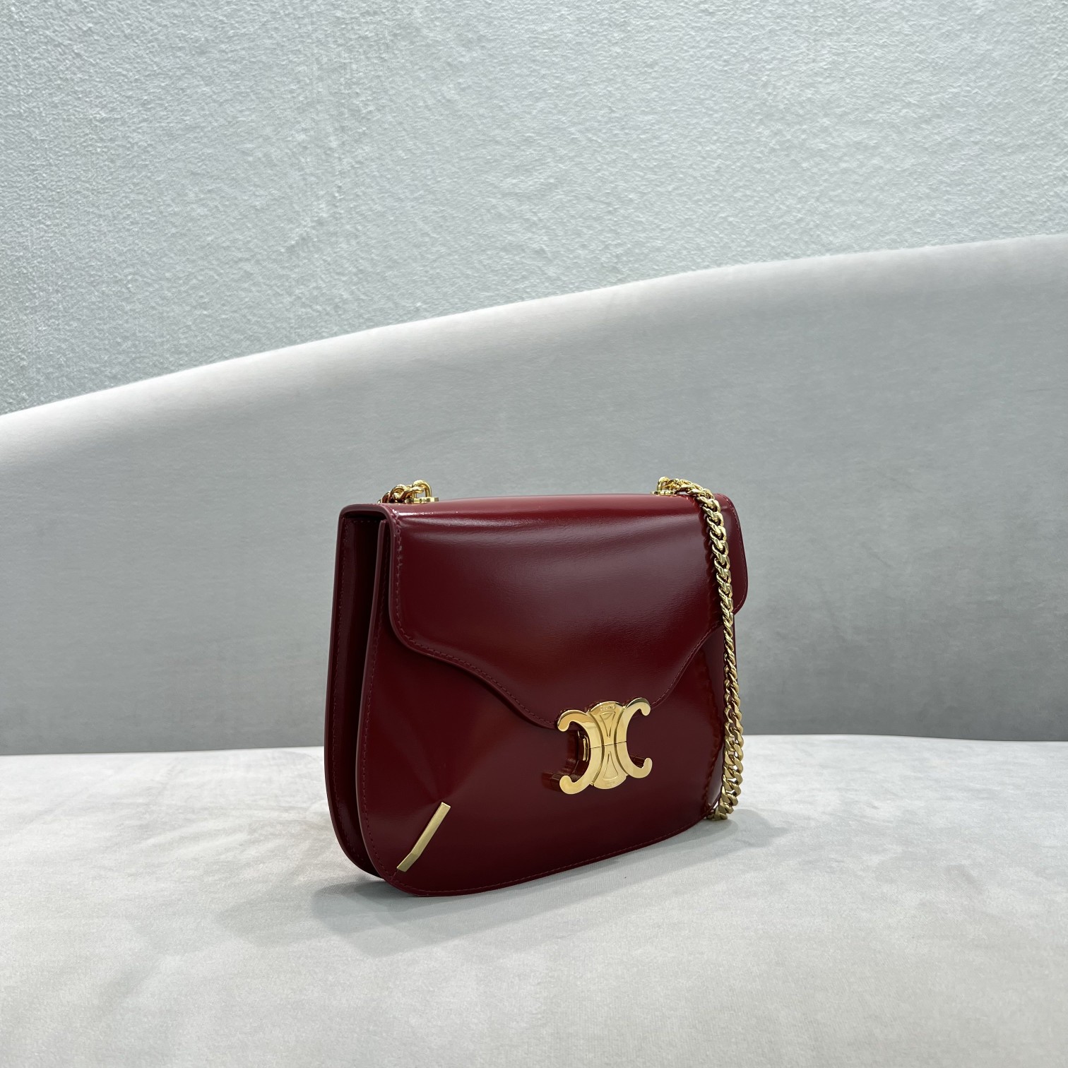 Celine Chain Besace Triomphe Carmin For Women 10in/24.5cm 199273BF4.27CA - Soul Replicas