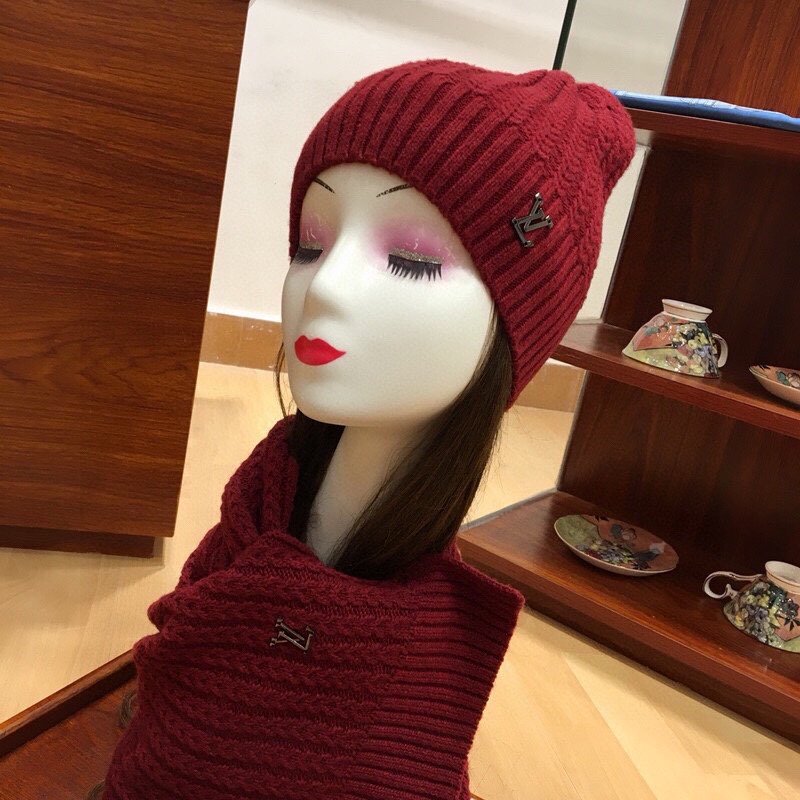 Louis Vuitton Beanie & Scarf Set In Red - Soul Replicas