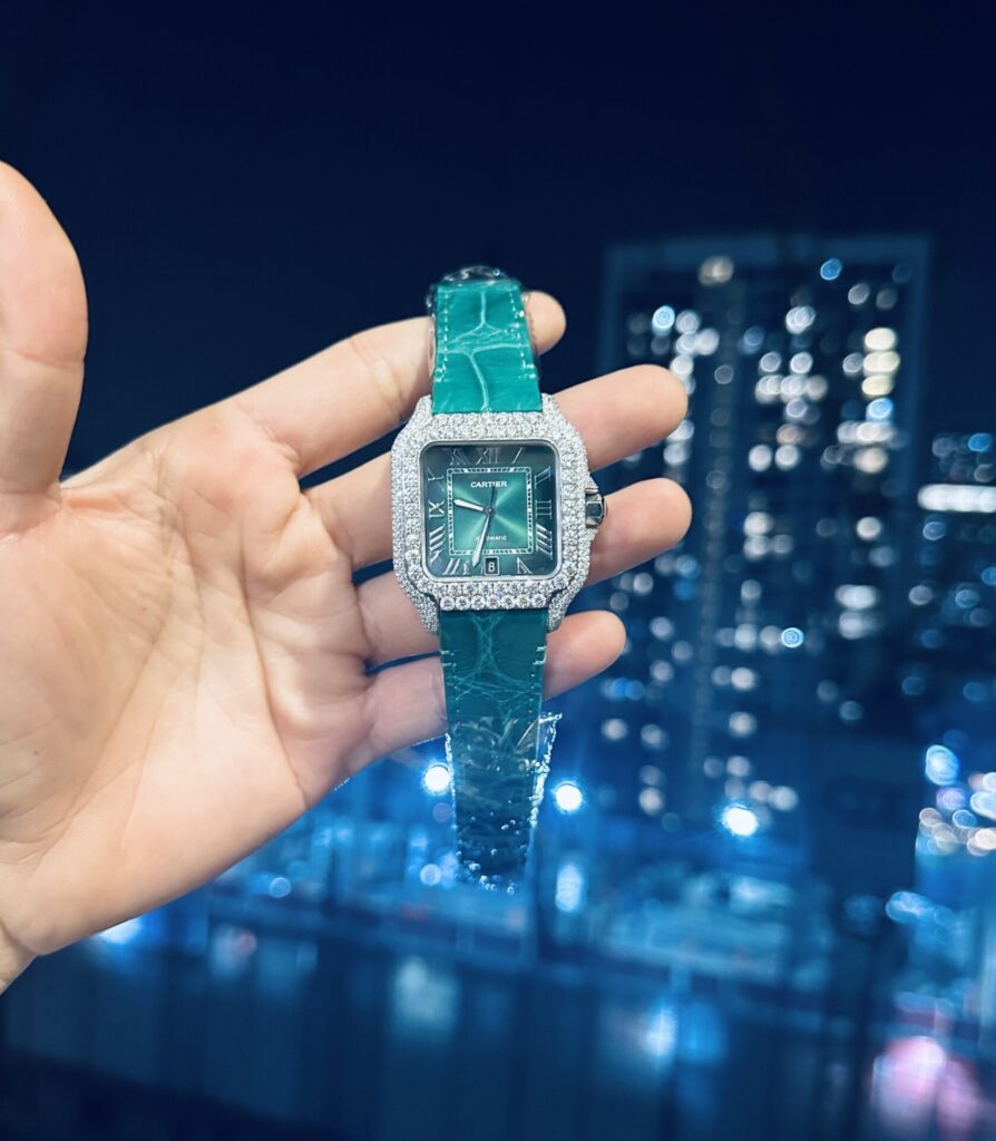 Cartier Santos With Green Moissanite Replica Watch 39.8mm - Soul Replicas