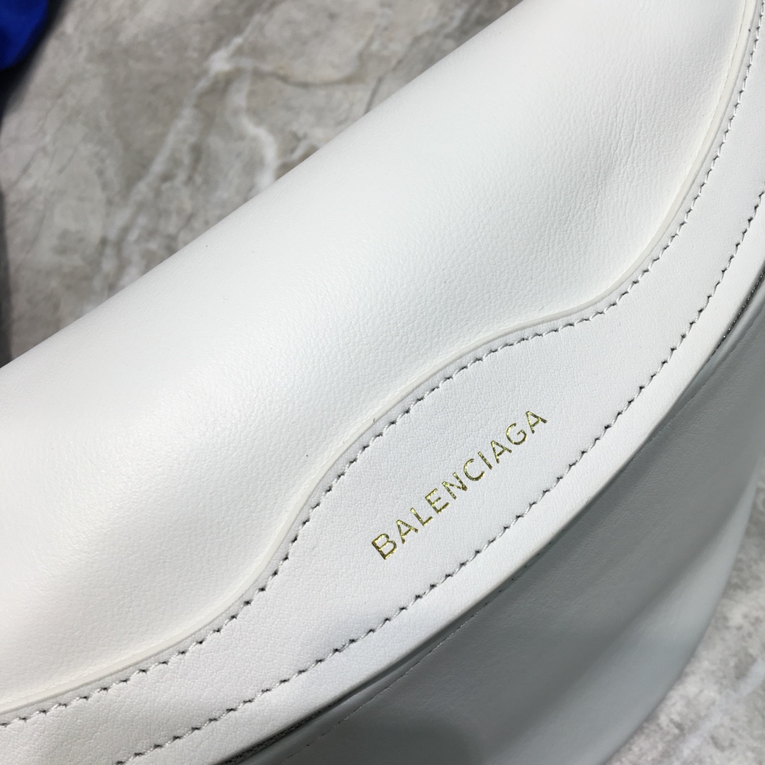 Balenciaga Souvenir XXS Belt Bag In White. For Women. Women-s Bags 11.8in/30cm - Soul Replicas