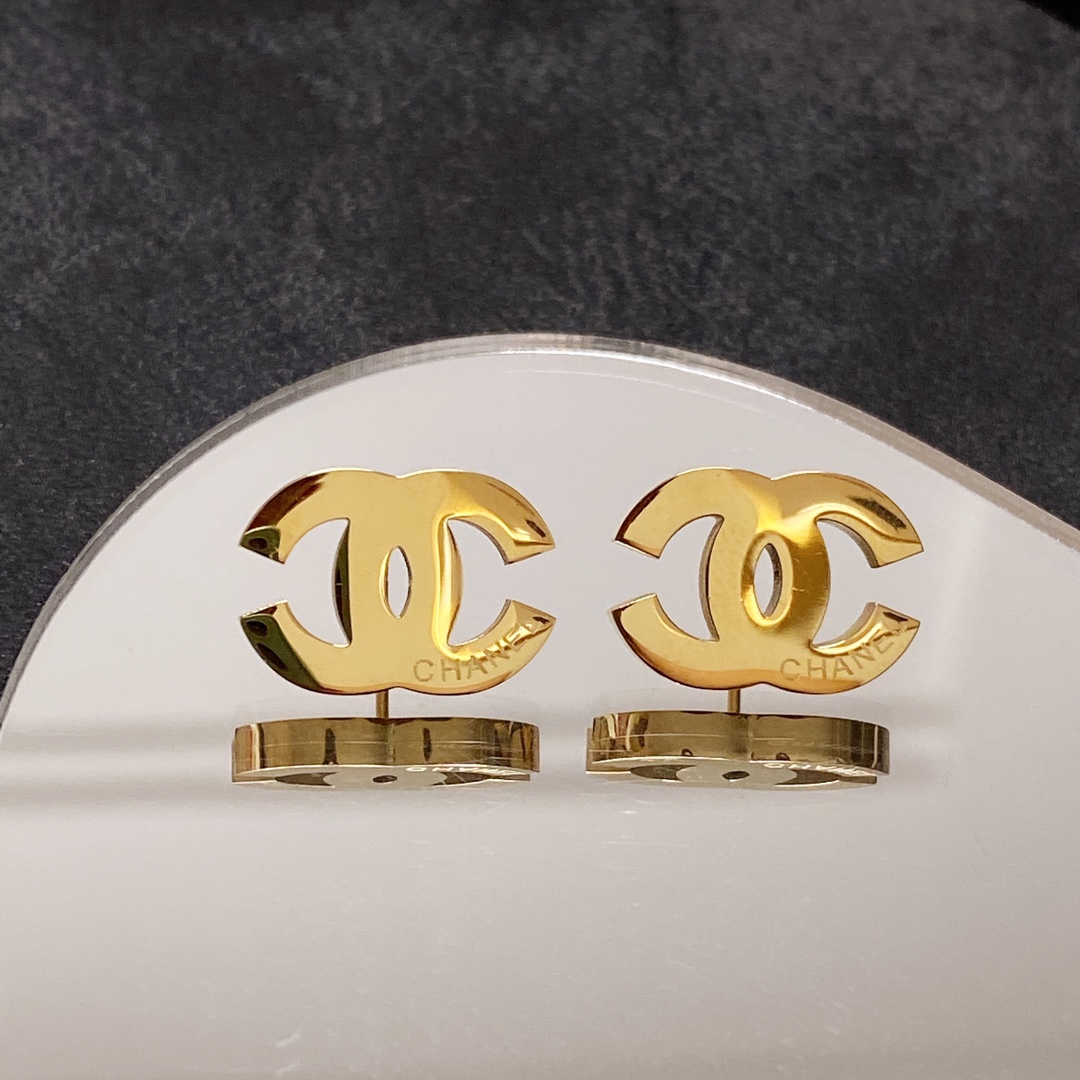 Chanel Earrings - Soul Replicas