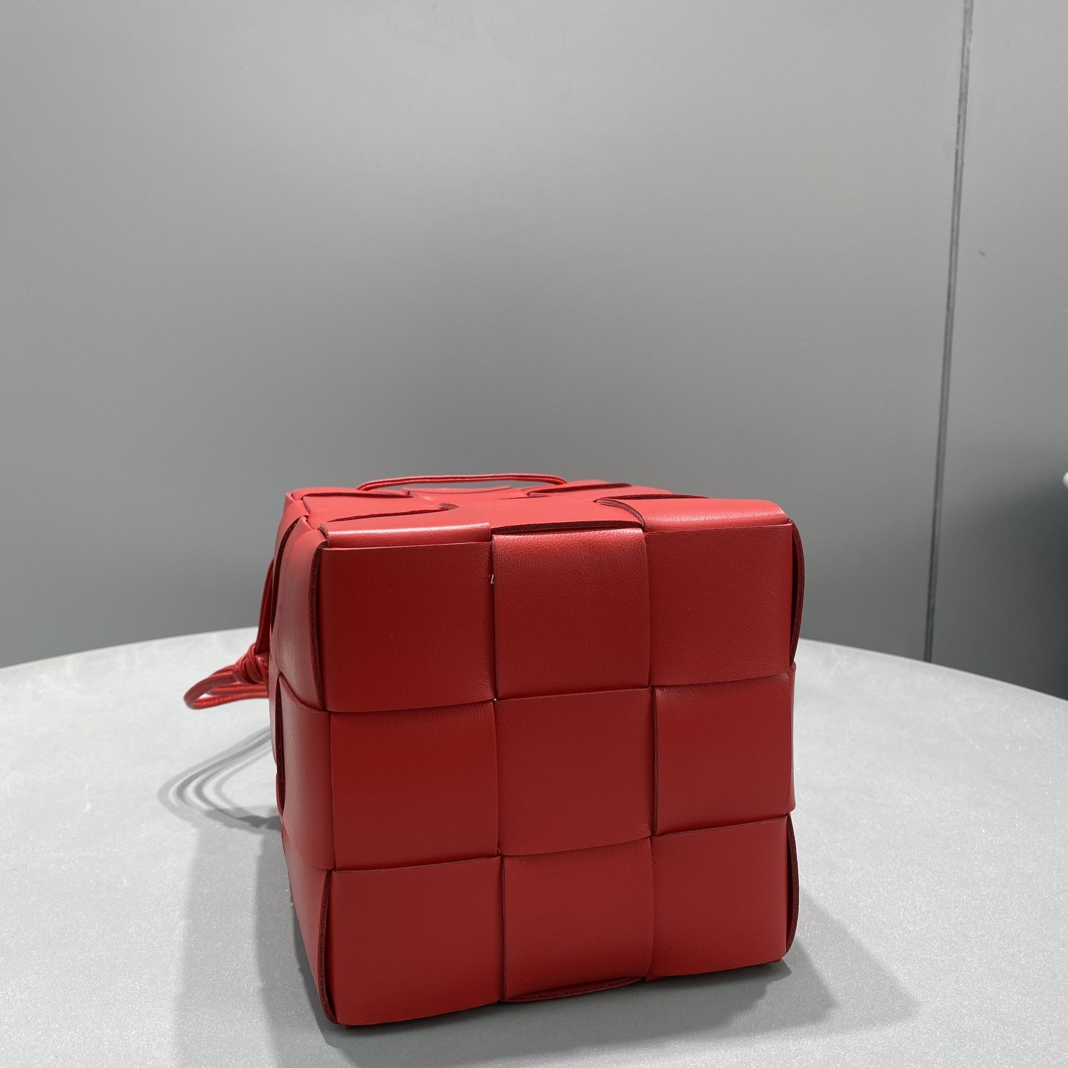 Bottega Veneta Mini Cassette Bucket Bag Red. For Women. Women-s Bags 5.5in/14cm 680217VCQC46358 - Soul Replicas