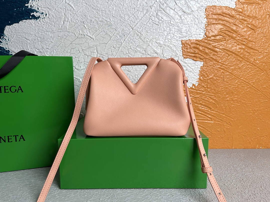 Bottega Veneta Point Pink. For Women. Women's Bags 8.6in/22cm - Soul Replicas