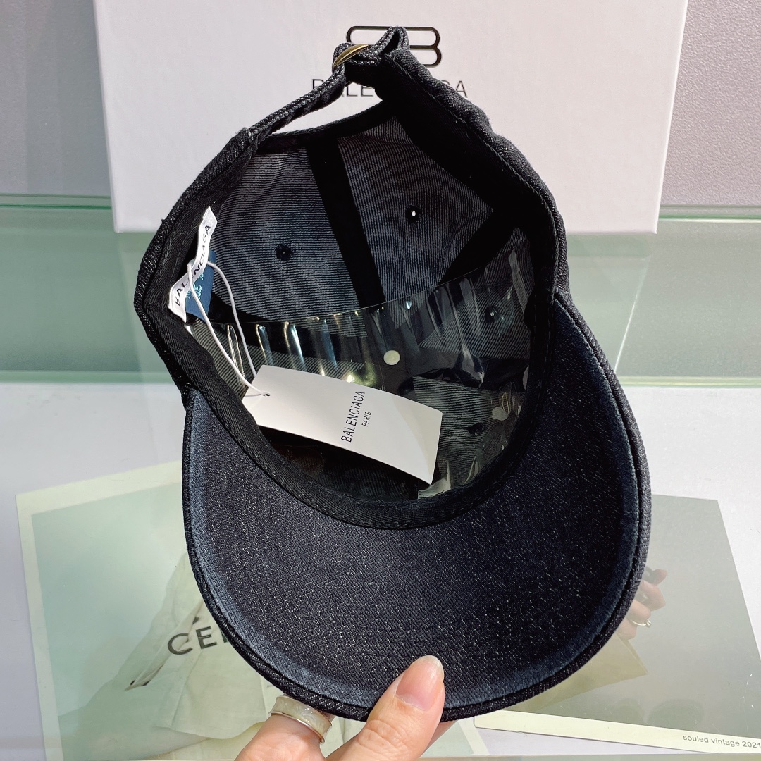 Balenciaga Logo Front Cap In Black - Soul Replicas