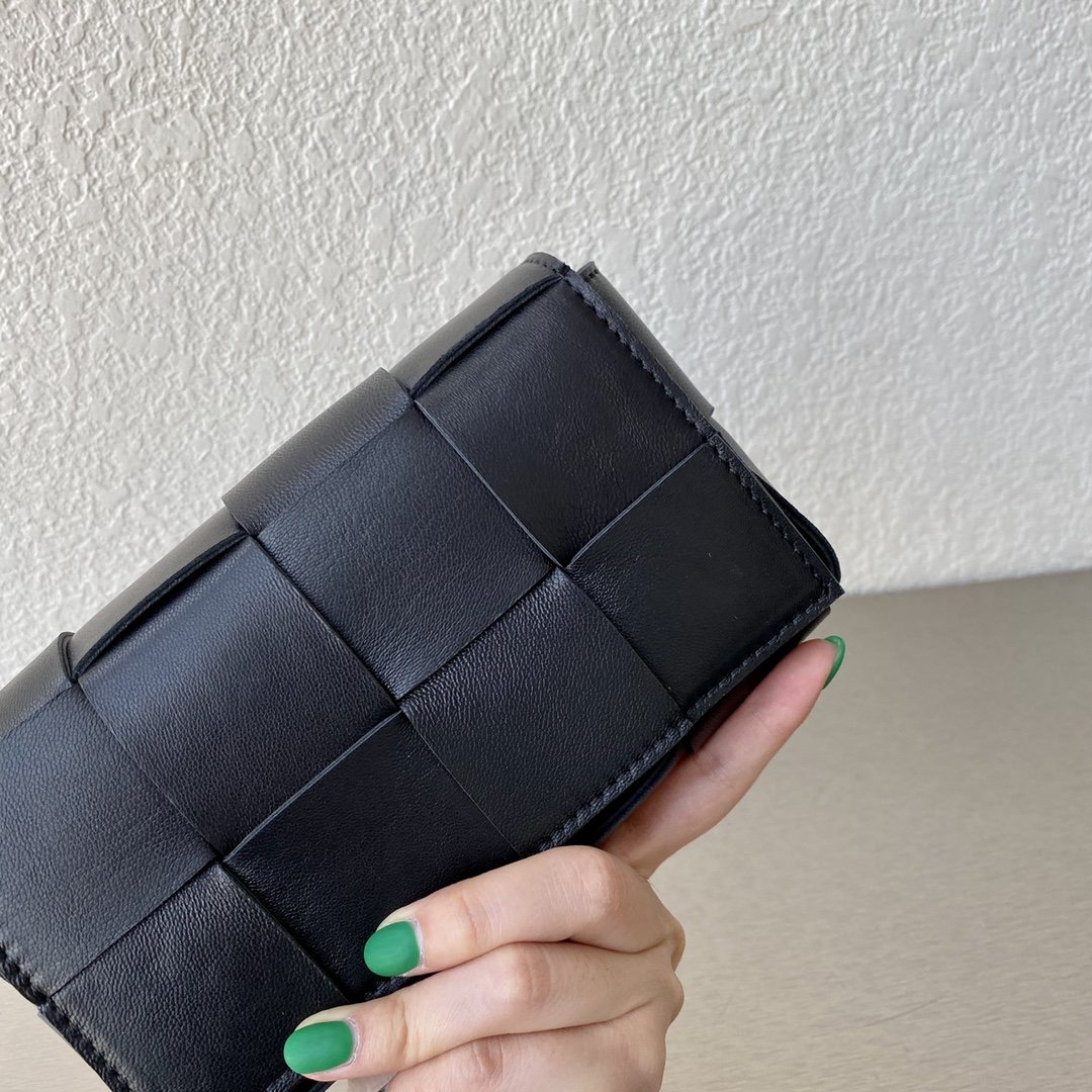 Bottega Veneta Belt Cassette Black. For Women. Women's Bags 7in/18cm 668572VMAY18425 - Soul Replicas