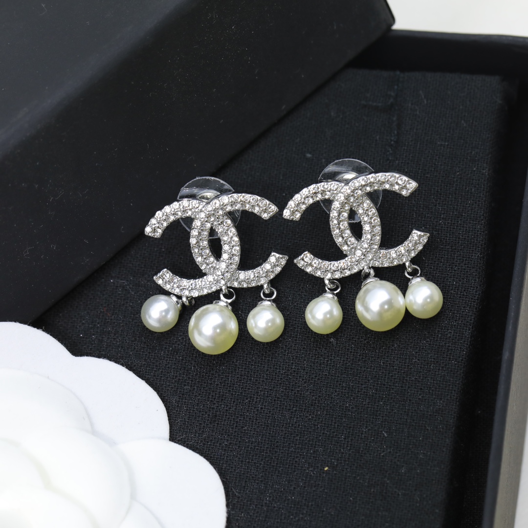 Chanel Earrings - Soul Replicas