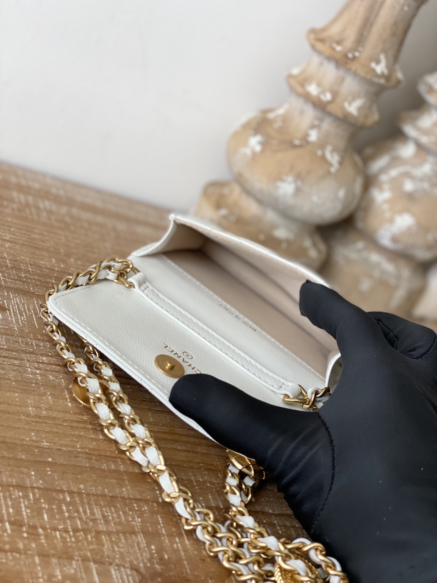 Chanel Clutch With Chain White For Women. Women-s Bags 4.8in/12.3cm - Soul Replicas