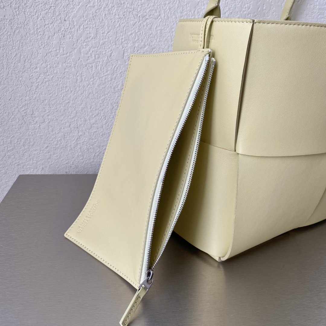 Bottega Veneta Arco Tote Bag For Women 16.14in/41cm In Yellow Ice Cream 609175VCQC27450 - Soul Replicas