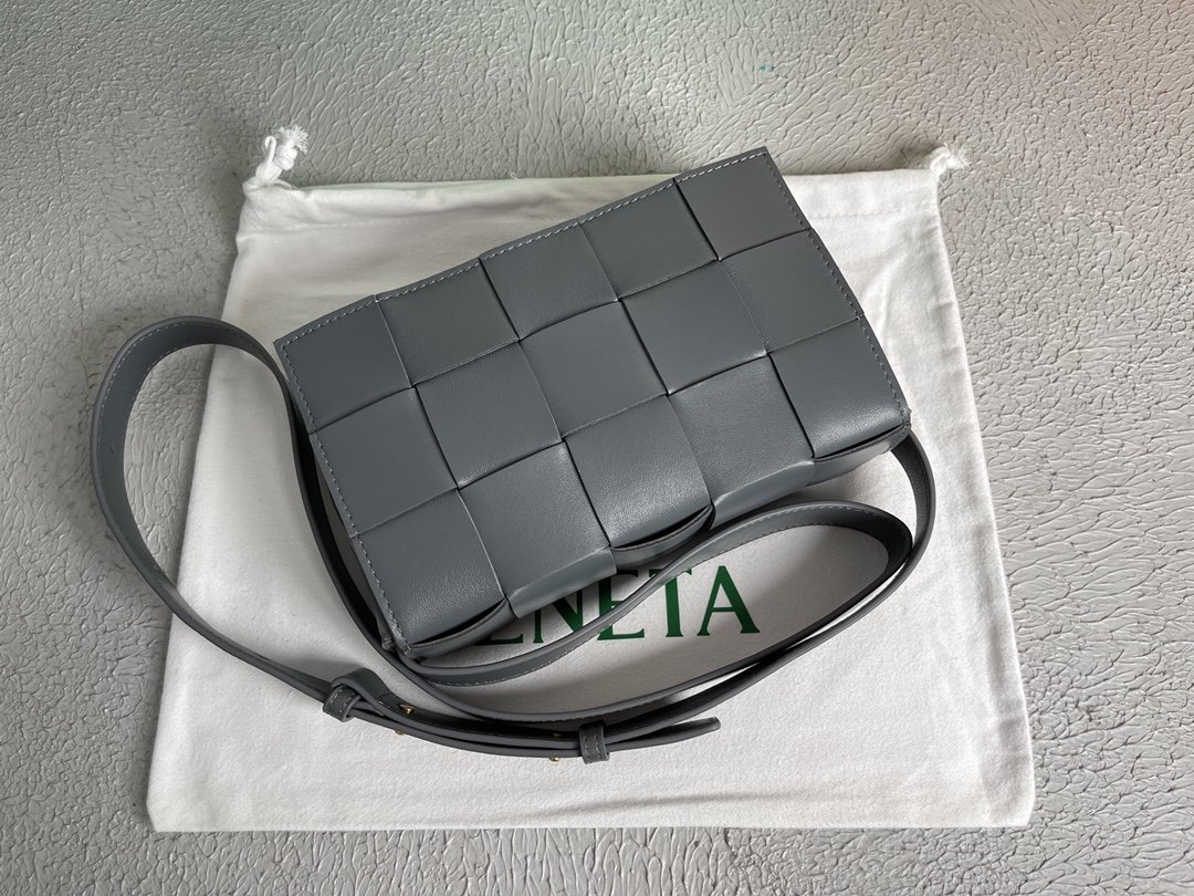 Bottega Veneta Cassette Thunder. For Women. Women's Bags 9.1in/23cm 578004VMAY11242 - Soul Replicas