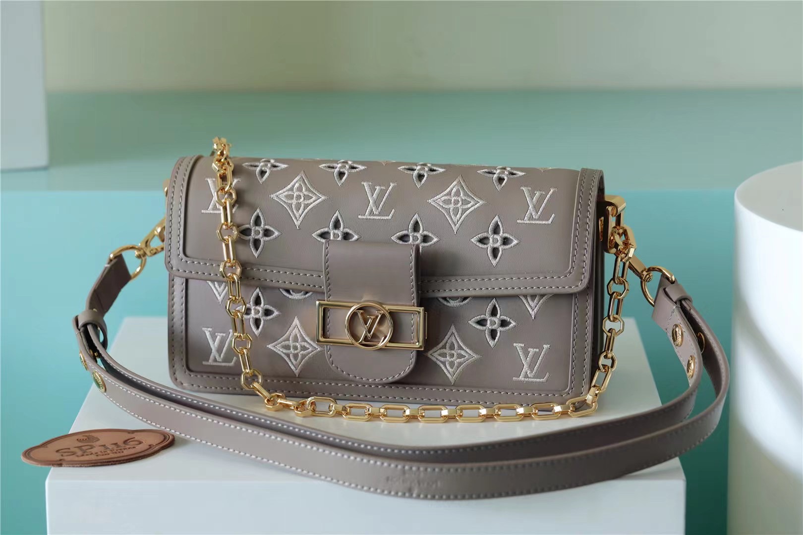 Louis Vuitton Dauphine East West Monogram Khaki For Women. Women-s Handbags. Shoulder and Crossbody Bags 9.6in/24.5cm LV  - Soul Replicas