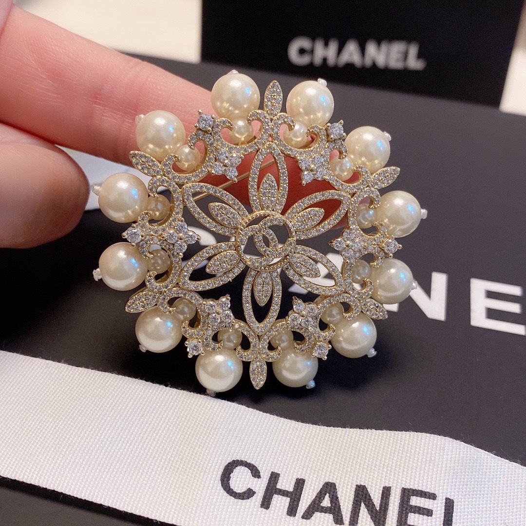 Chanel Brooch - Soul Replicas