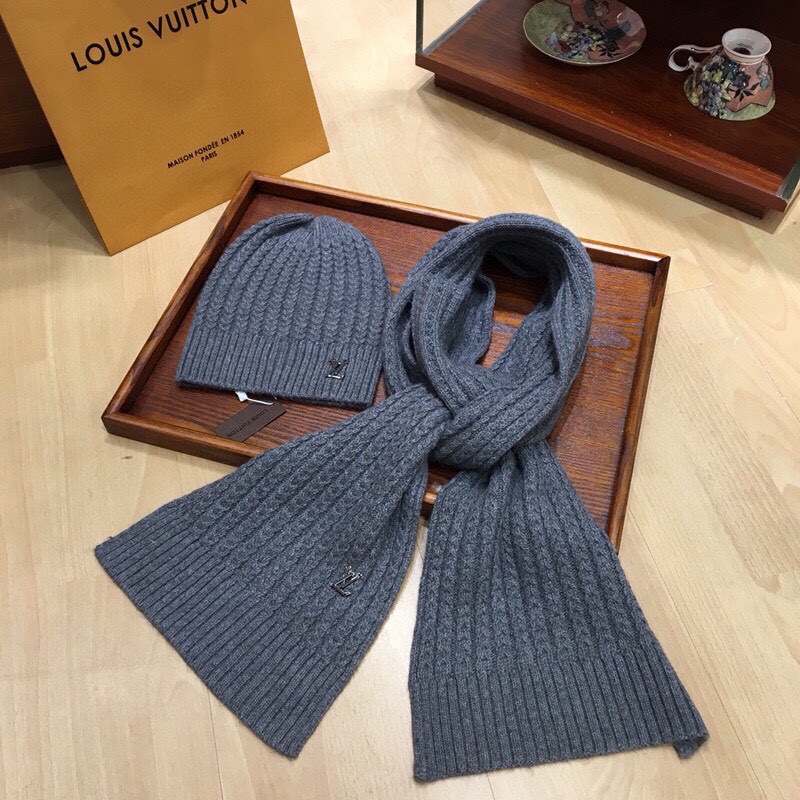 Louis Vuitton Beanie & Scarf Set In Grey - Soul Replicas