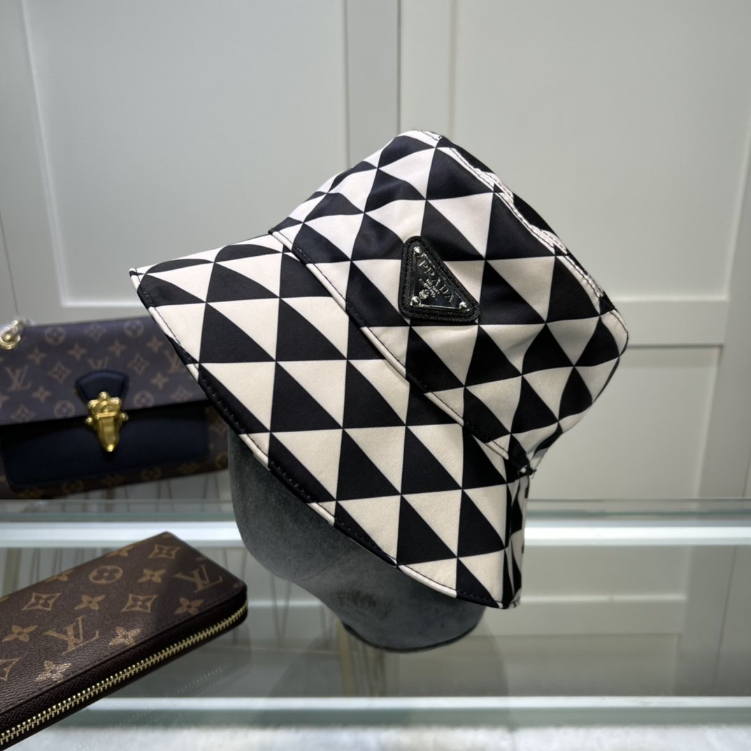 Prada Re-Nylon Bucket Hat Black/White Prada Hat - Soul Replicas