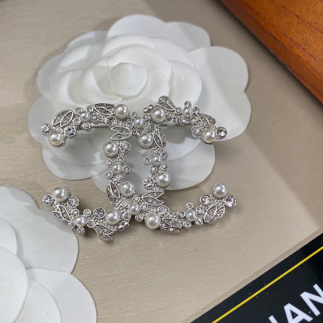 Chanel Brooch - Soul Replicas