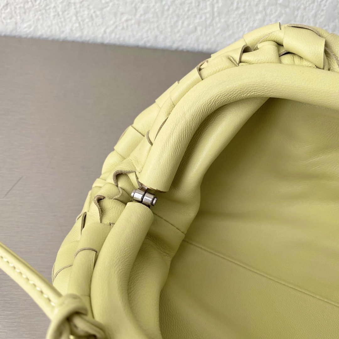 Bottega Veneta Mini Pouch Lantern. For Women. Women-s Bags 8.6in/22cm 585852VCPP17203 - Soul Replicas