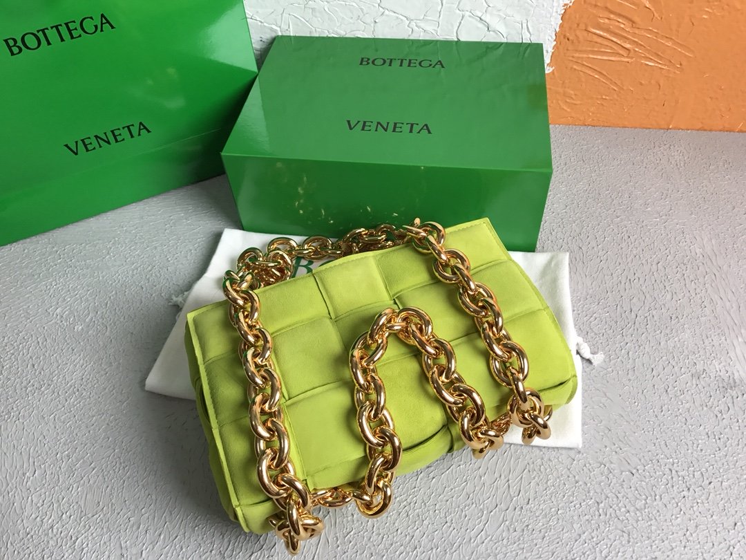 Bottega Veneta Chain Cassette Kiwi. For Women. Women's Bags 10.2in/26cm 631421V04N03520 - Soul Replicas