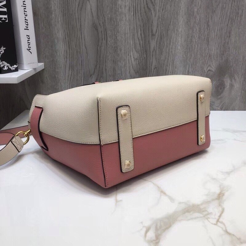 Burberry Small Triple Stud Belt Bag Cream For Women. Women-s Bags 14in/36cm - Soul Replicas