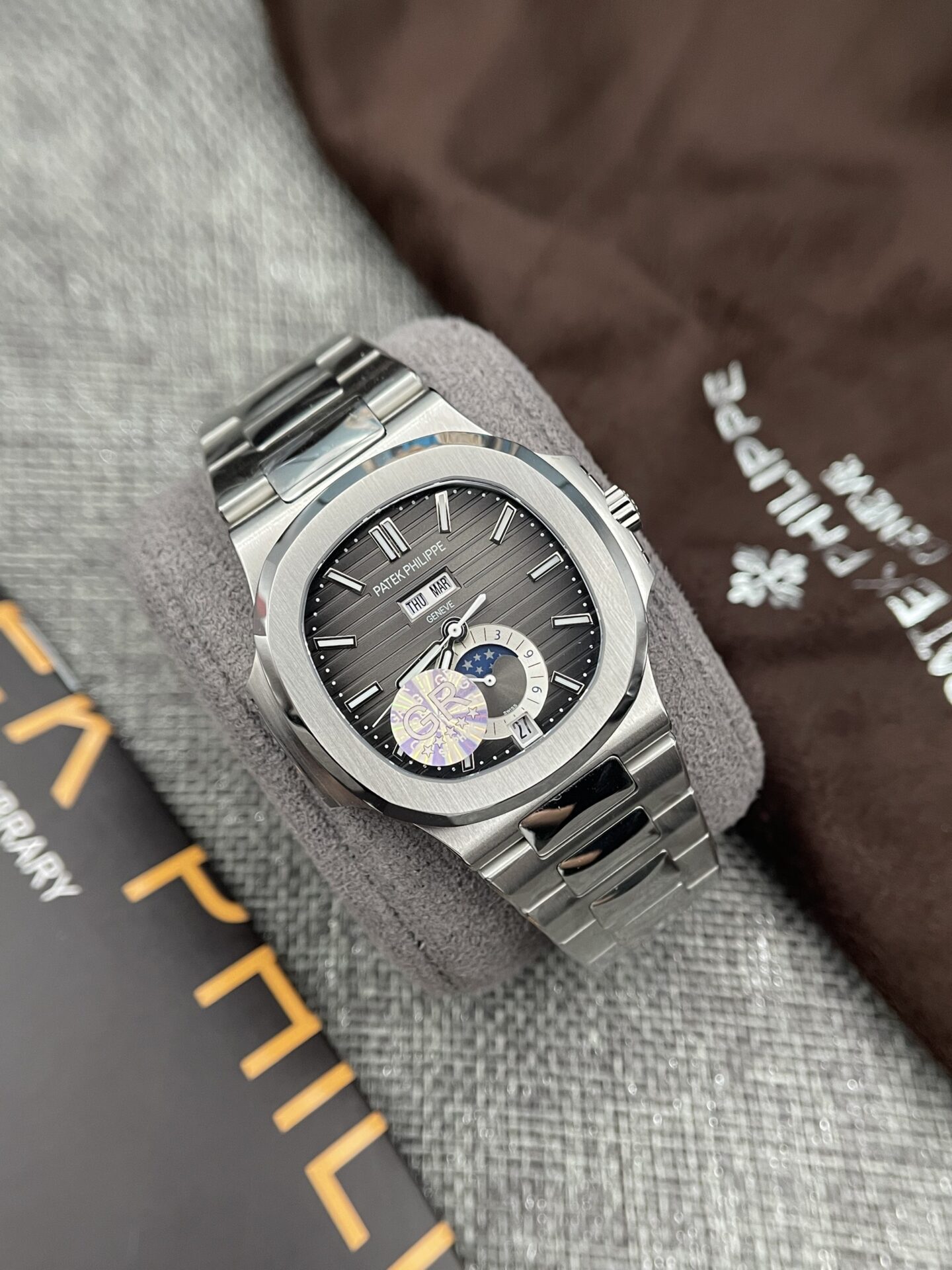 Patek Philippe Nautilus 5726 Best Replica Watch Gray Dial GRF 40.5mm - Soul Replicas