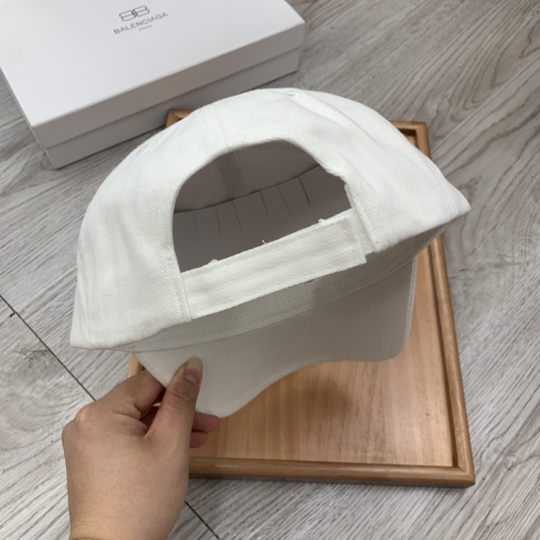 Balenciaga Logo Front Cap In White - Soul Replicas