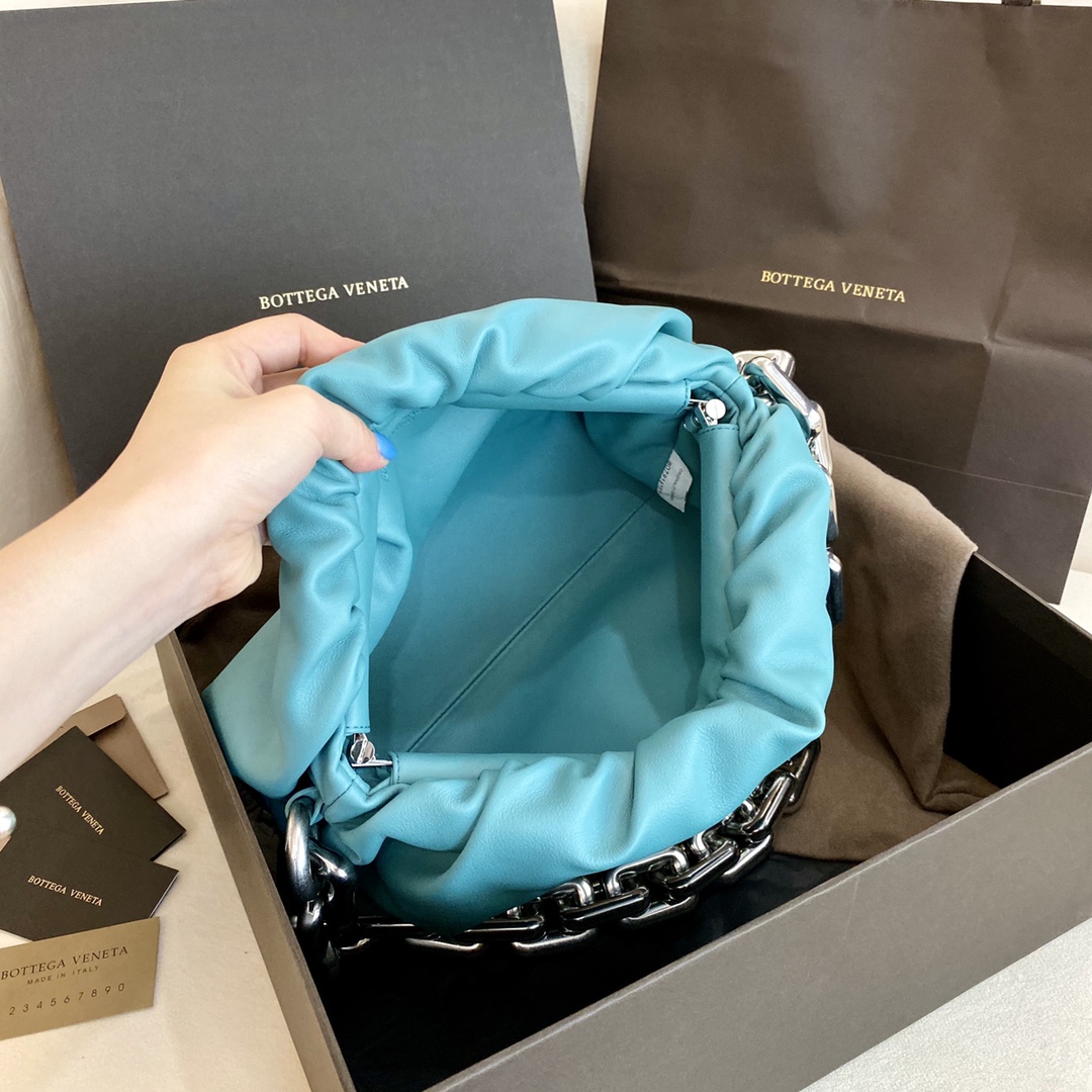 Bottega Veneta Chain Pouch Red. For Women. Women's Bags 12.2in/31cm - Soul Replicas