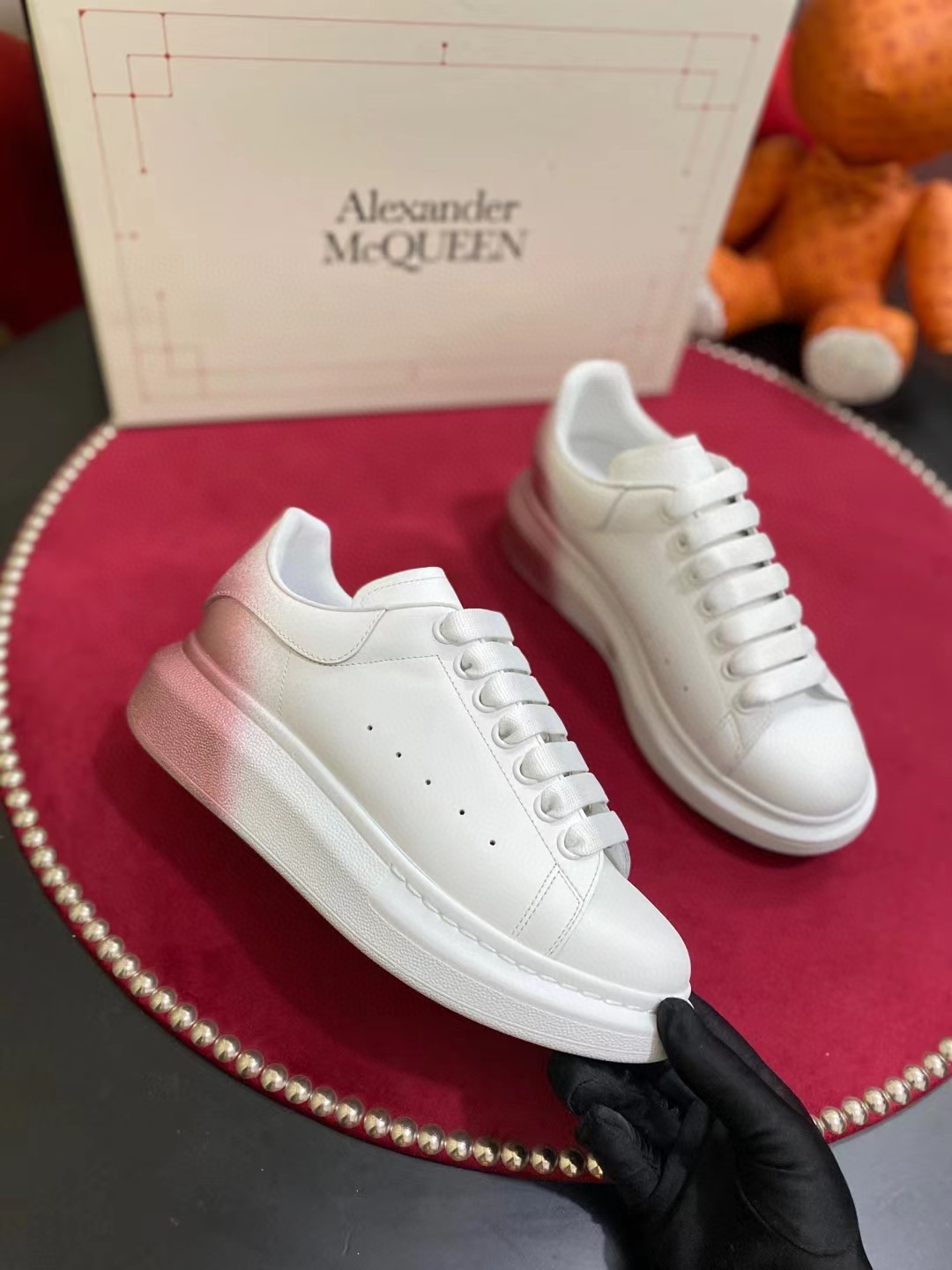 Alexander McQueen Oversized Sneaker White/PiNike For Women - Soul Replicas