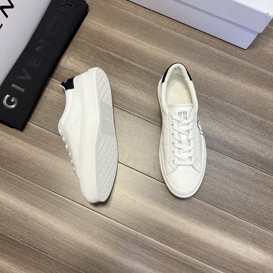 Givenchy City Sport Sneakers With Tag Effect Dog Print White For Men GVC BH005VH13N-116 - Soul Replicas