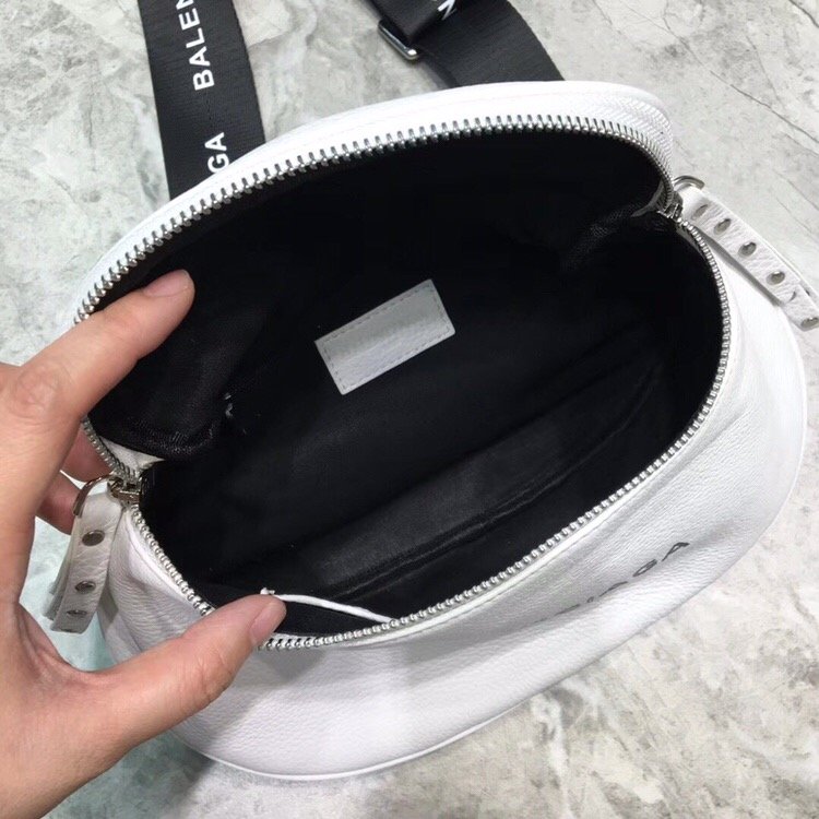Balenciaga Sling Bag In White. For Women. Women-s Bags 9.1in/23cm - Soul Replicas