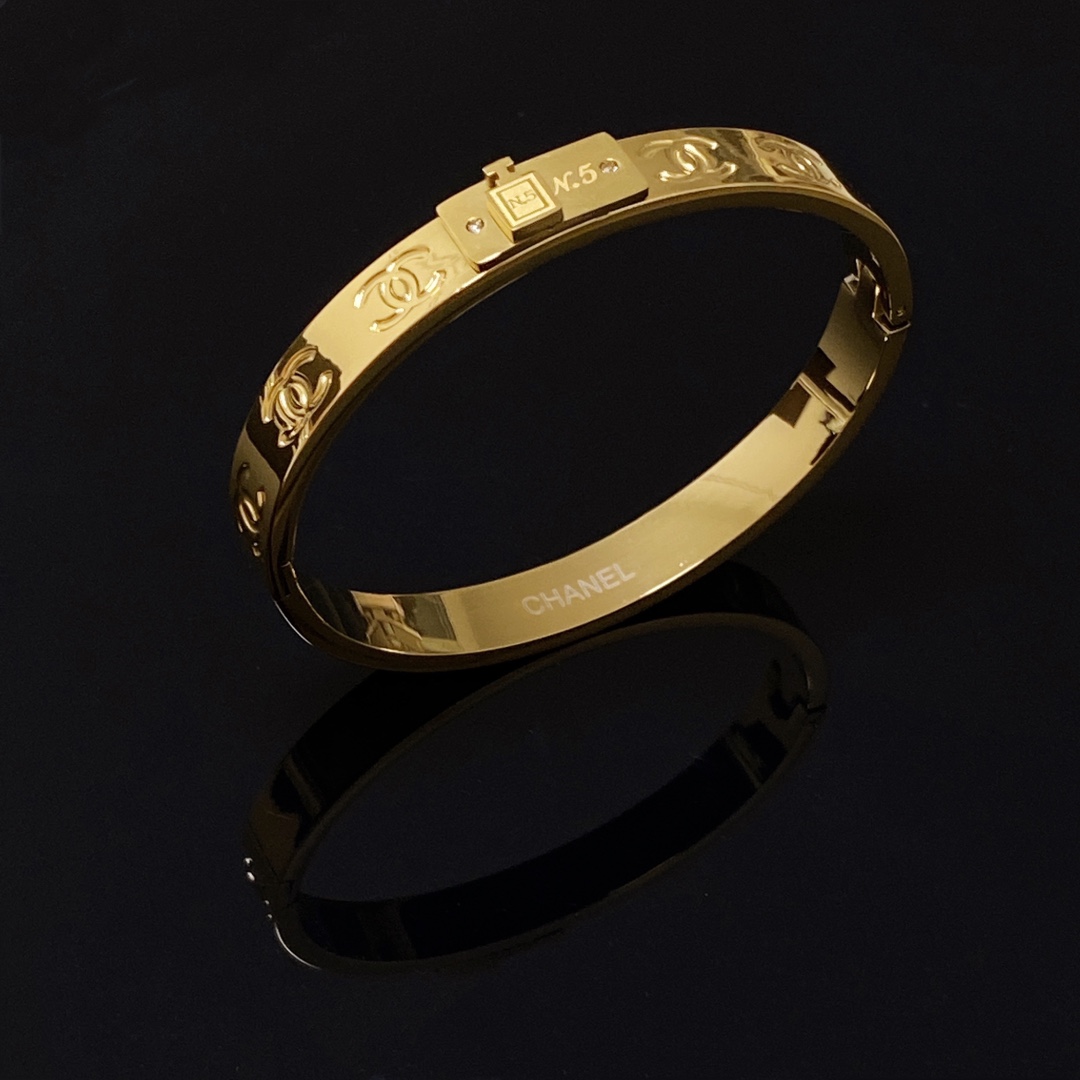 Chanel Bracelet - Soul Replicas