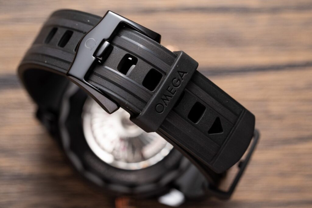 Omega Replica Watch Seamaster Black Dial Rubber Strap VS Factory 42mm - Soul Replicas