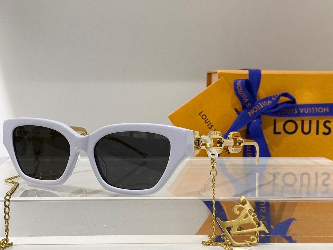 Louis Vuitton Edge Cat Eye Sunglasses - Soul Replicas