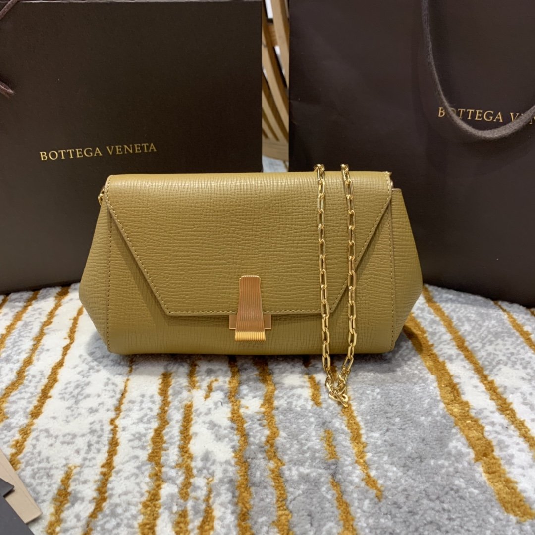 Bottega Veneta Mini Angle Palmellato Bag Cob. For Women. Women's Bags 7.5in/19cm - Soul Replicas